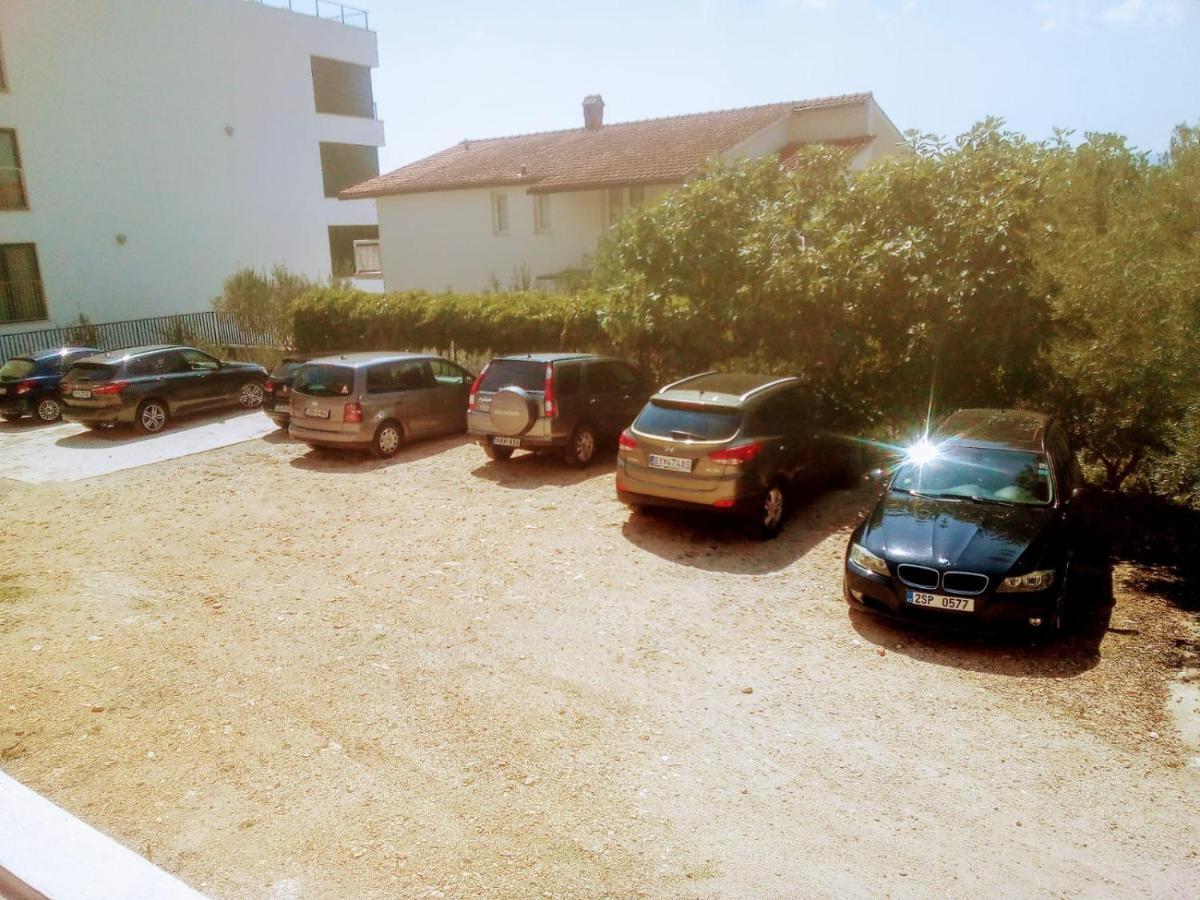 Apartmani Cosic Duće Exteriör bild