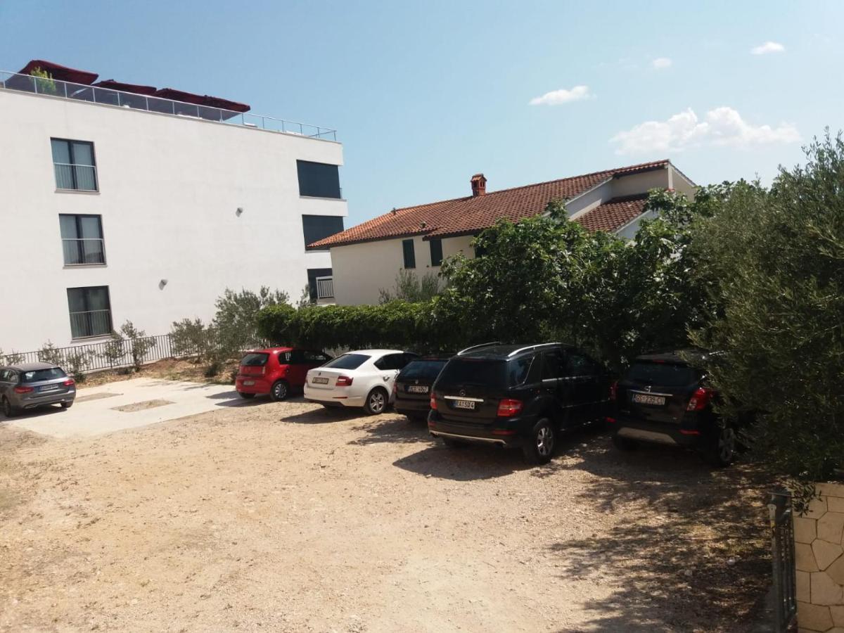 Apartmani Cosic Duće Exteriör bild