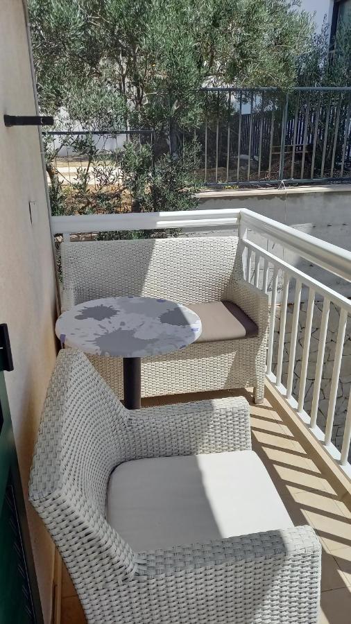 Apartmani Cosic Duće Exteriör bild