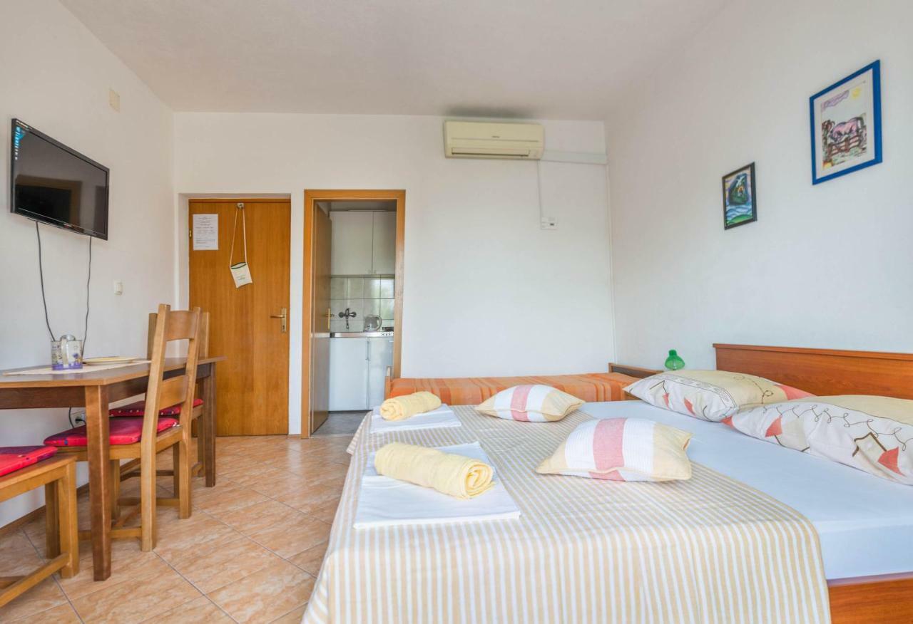 Apartmani Cosic Duće Exteriör bild