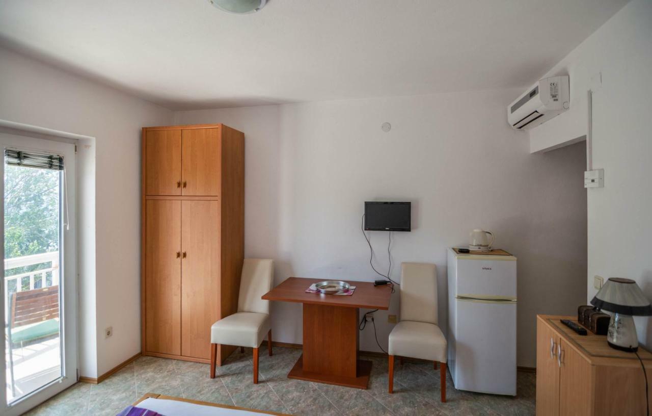 Apartmani Cosic Duće Exteriör bild